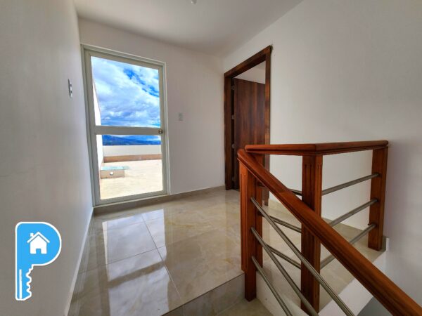 POR ESTRENAR Casa 4 dormitorios 4 parqueaderos AMPLIO PATIO terraza Cashapamba Valle de los Chillos - Image 28