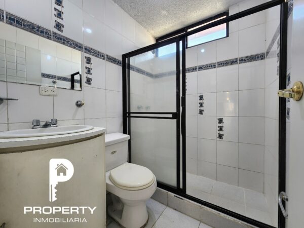 Departamento 4 DORMITORIOS 180 m² construcción en Cotocollao Norte de Quito con Parqueadero y Bodega - Image 19