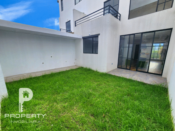 NO CONJUNTO Casas POR ESTRENAR 3 o 4 dormitorios 3 parqueaderos Patio Ático Mirasierra Valle Chillos - Image 8