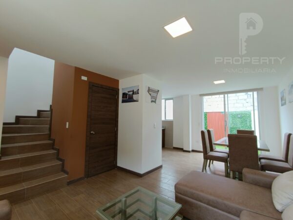 Casas Crédito VIP Conocoto 3 dormitorios 2 parqueaderos con Piscina y transporte público a la puerta - Image 3
