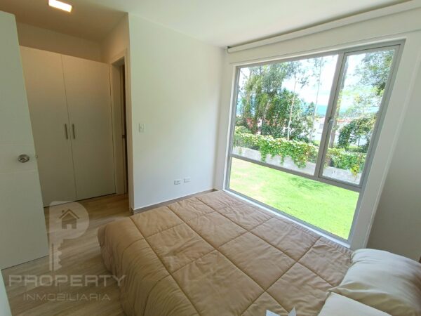 Casas CRÉDITO VIP con piscina y entrada independiente en Conocoto La Salle Valle de los Chillos - Image 12