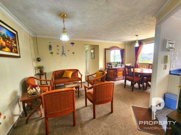 Departamento amoblado 3 dormitorios 1 parqueadero en venta Cotocollao Norte Quito Terraza lavandería - Image 2