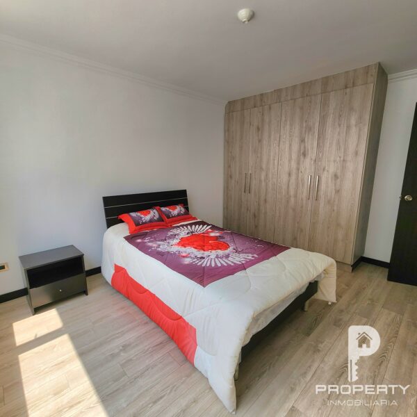 Casa por estrenar 3 dormitorios 2 parqueaderos terraza y patio La Armenia. Crédito - Image 10