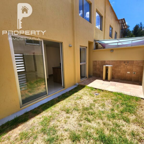 Casas CRÉDITO VIP a 5 minutos de El Triángulo 3 dormitorios Terraza Parqueadero Valle de los Chillos - Image 8