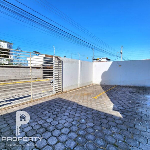 OPORTUNIDAD Casa en venta 3 dormitorios Cashapamba Valle de los Chillos - Image 15