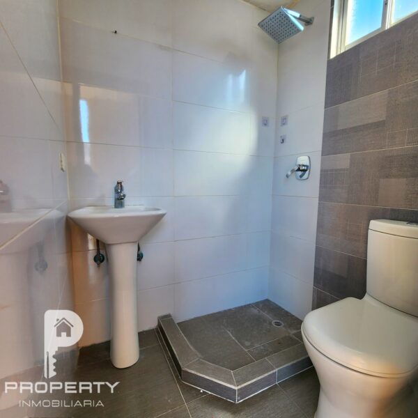 OPORTUNIDAD Casa en venta 3 dormitorios Cashapamba Valle de los Chillos - Image 12