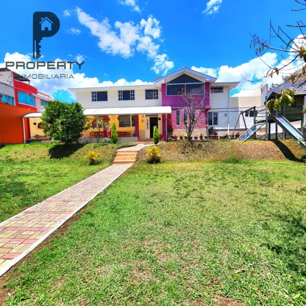 Casa INDEPENDIENTE 600 m² terreno 5 dormitorios en 300 m² Cashapamba Valle de los Chillos Remodelada - Image 3