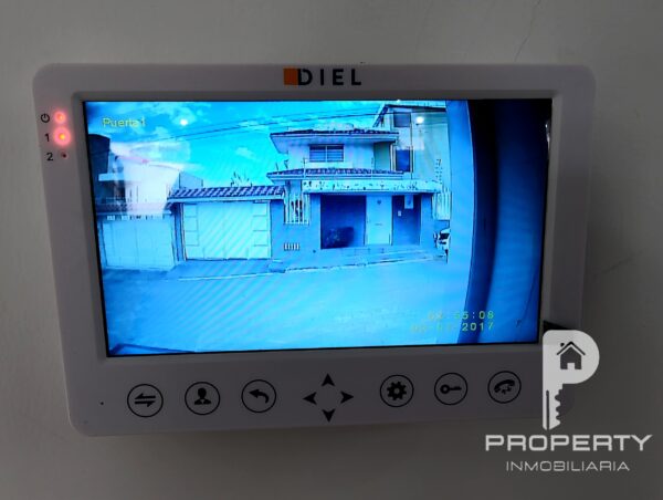 POR ESTRENAR Casa 4 dormitorios 4 parqueaderos AMPLIO PATIO terraza Cashapamba Valle de los Chillos - Image 19
