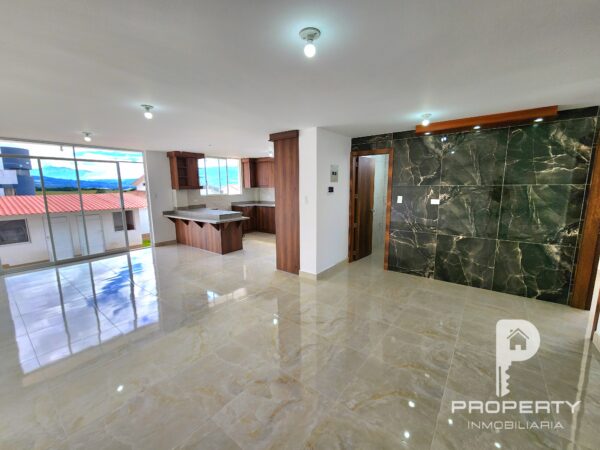 POR ESTRENAR Casa 4 dormitorios 4 parqueaderos AMPLIO PATIO terraza Cashapamba Valle de los Chillos - Image 11
