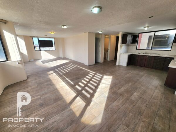 Departamento 4 DORMITORIOS 180 m² construcción en Cotocollao Norte de Quito con Parqueadero y Bodega - Image 3