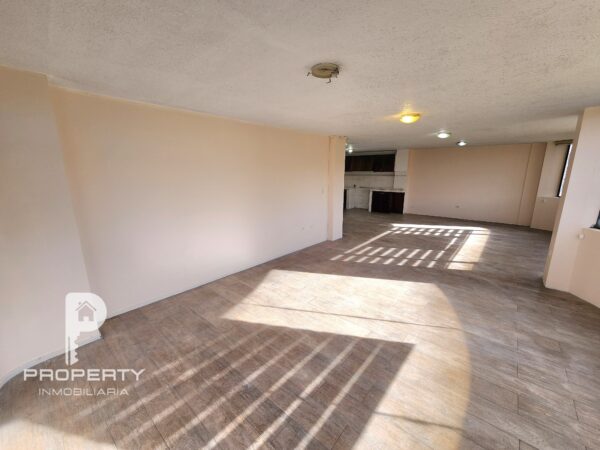 Departamento 4 DORMITORIOS 180 m² construcción en Cotocollao Norte de Quito con Parqueadero y Bodega - Image 2