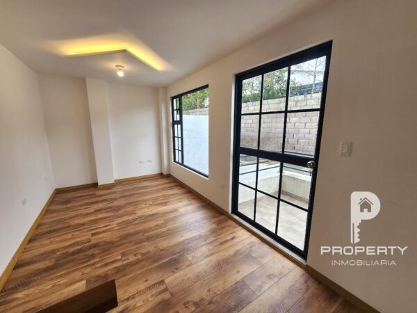 NO CONJUNTO Casas POR ESTRENAR 3 o 4 dormitorios 3 parqueaderos Patio Ático Mirasierra Valle Chillos - Image 9