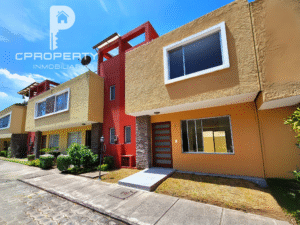 Casas CRÉDITO VIP a 5 minutos de El Triángulo 3 dormitorios Terraza Parqueadero Valle de los Chillos